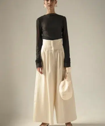 AP016 - Cream Wool Knot Suit